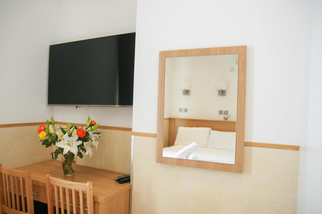 Duke Apartments Eastbourne Bagian luar foto