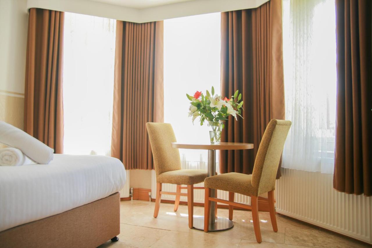 Duke Apartments Eastbourne Bagian luar foto