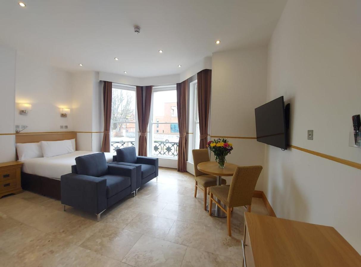 Duke Apartments Eastbourne Bagian luar foto