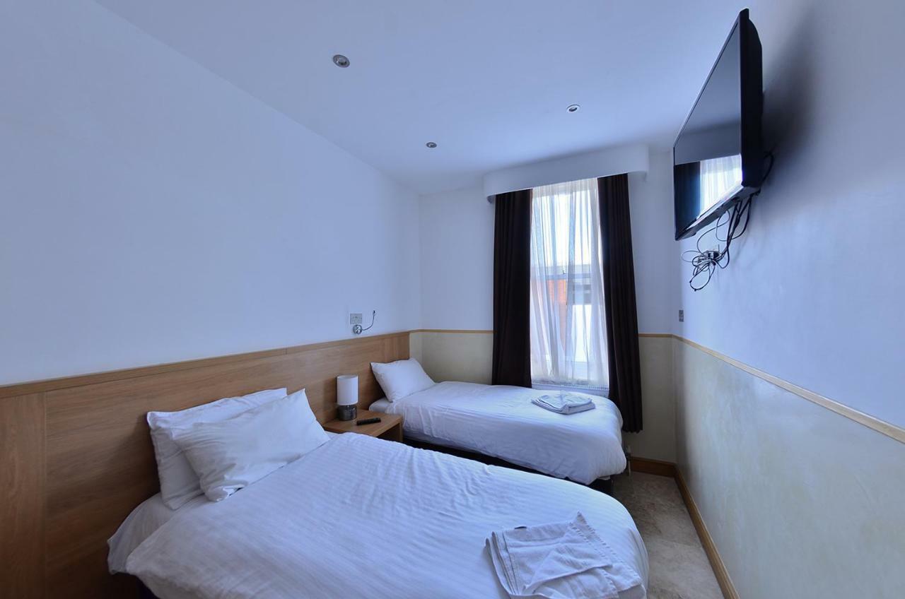 Duke Apartments Eastbourne Bagian luar foto