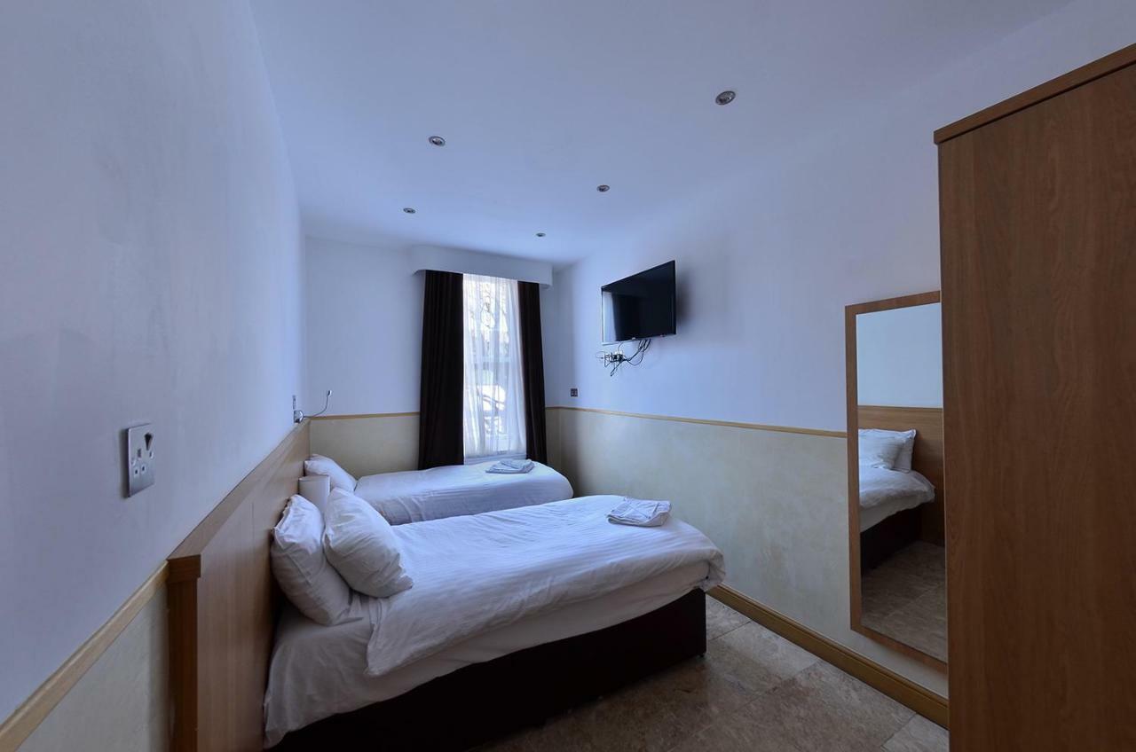 Duke Apartments Eastbourne Bagian luar foto
