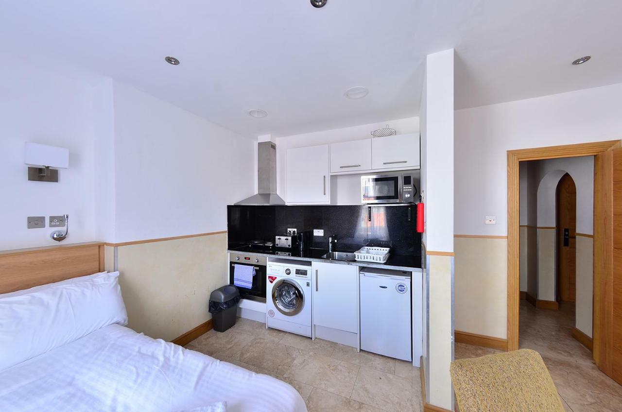 Duke Apartments Eastbourne Bagian luar foto