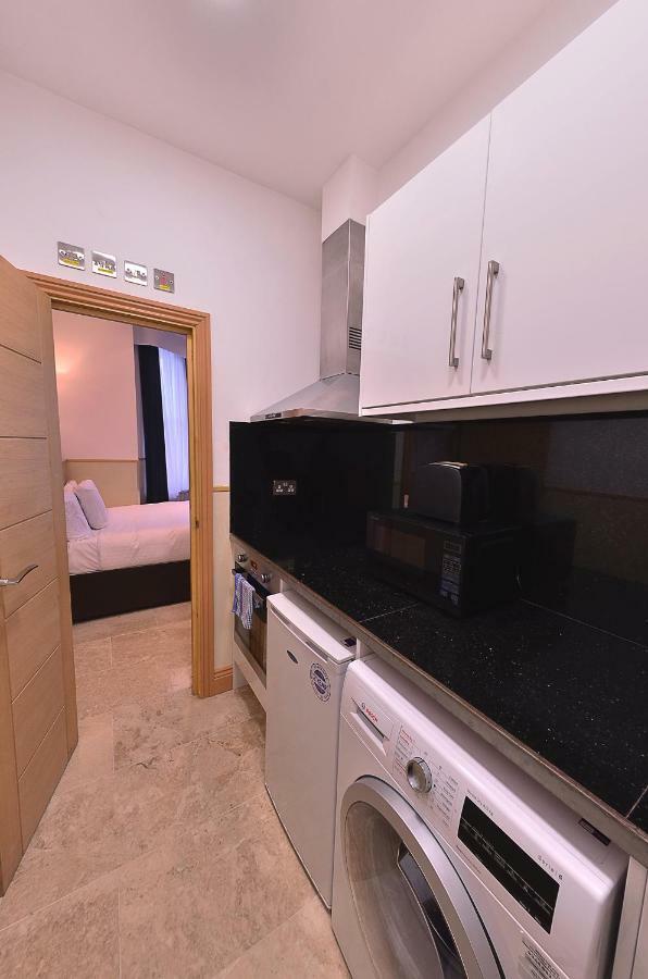 Duke Apartments Eastbourne Bagian luar foto